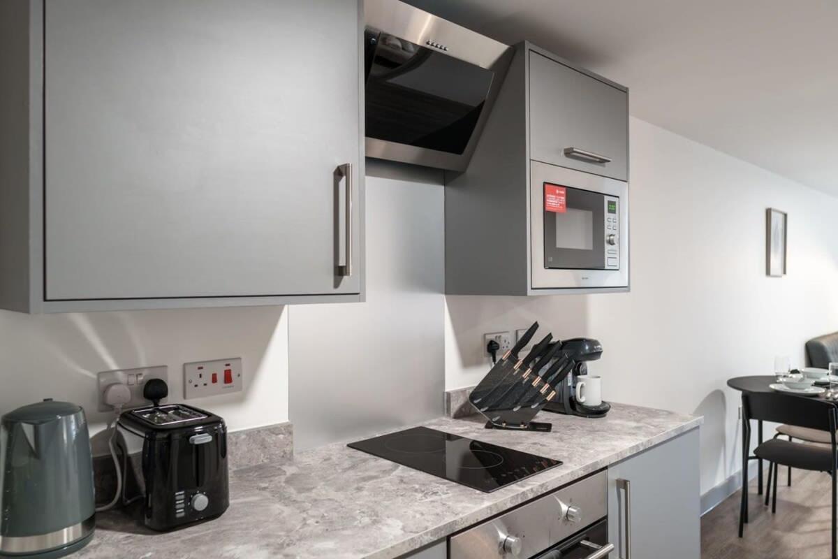 Modern 1 Bed Apartment In Liverpool Centre Exteriör bild