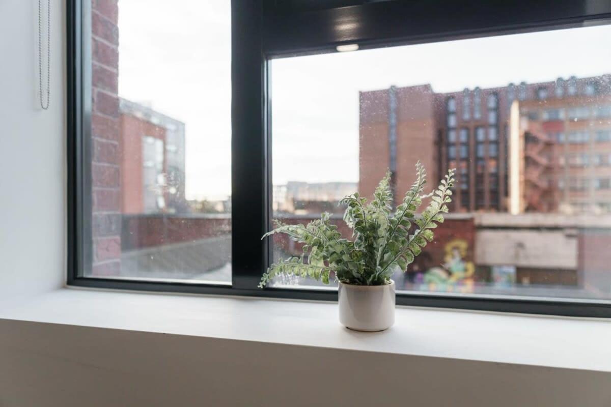 Modern 1 Bed Apartment In Liverpool Centre Exteriör bild
