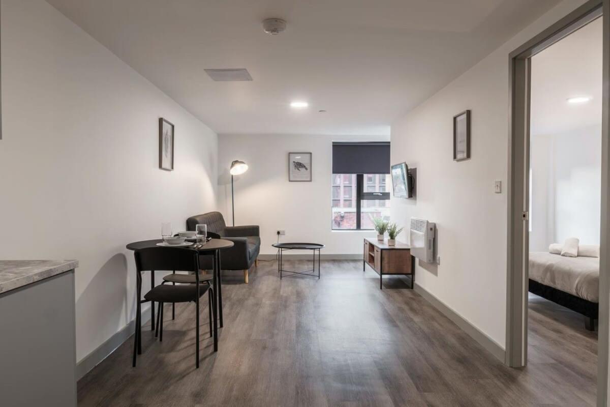 Modern 1 Bed Apartment In Liverpool Centre Exteriör bild