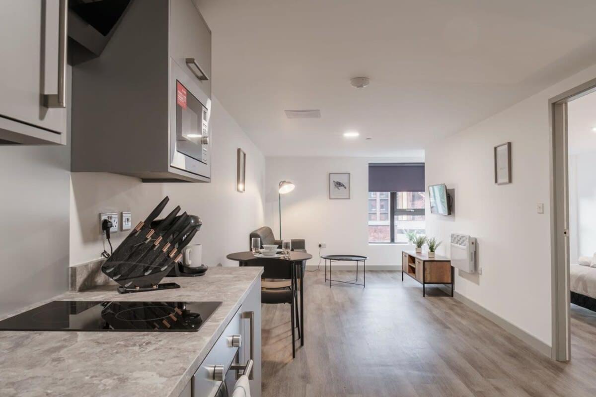 Modern 1 Bed Apartment In Liverpool Centre Exteriör bild